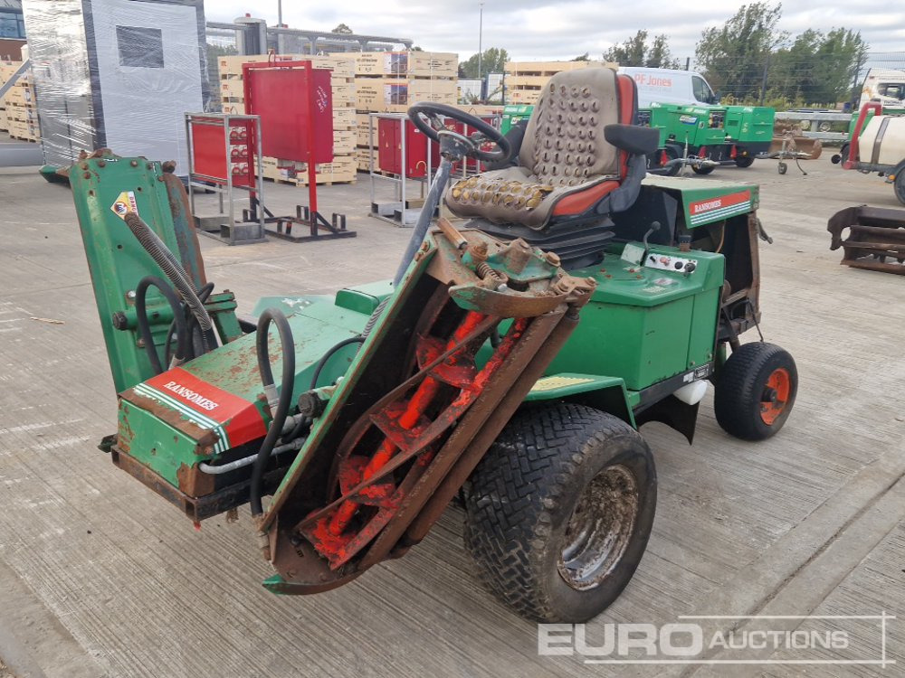 Ransomes Motor 213 - جزازة عشب الحدائق: صورة 1 Ransomes Motor 213 - جزازة عشب الحدائق: صورة 1
