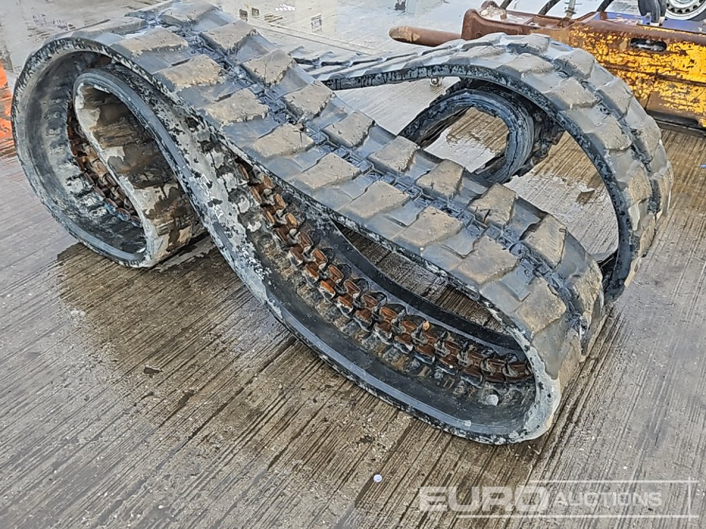 Rubber Track to suit Komatsu PC55 (2 of) - جنزير حديدي - آلات الإنشاء: صورة 3 Rubber Track to suit Komatsu PC55 (2 of) - جنزير حديدي - آلات الإنشاء: صورة 3
