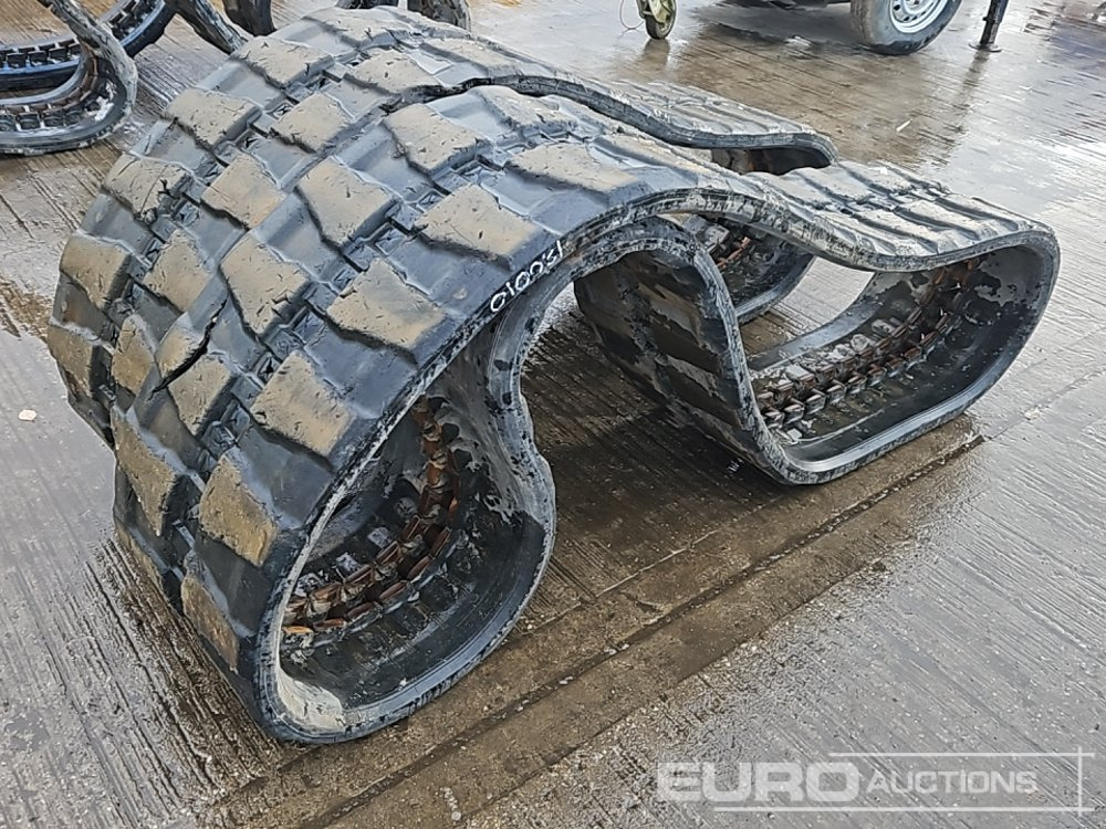 Rubber Track to suit Komatsu PC55 (2 of) - جنزير حديدي - آلات الإنشاء: صورة 1 Rubber Track to suit Komatsu PC55 (2 of) - جنزير حديدي - آلات الإنشاء: صورة 1
