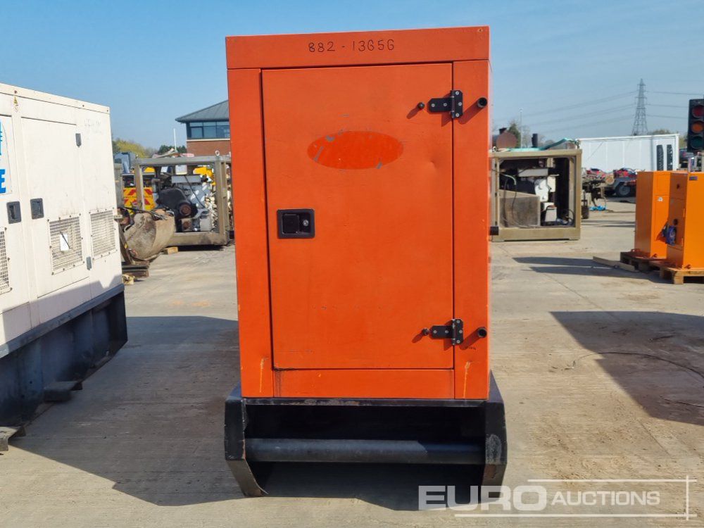 SDMO R110 - مجموعة المولد: صورة 4 SDMO R110 - مجموعة المولد: صورة 4