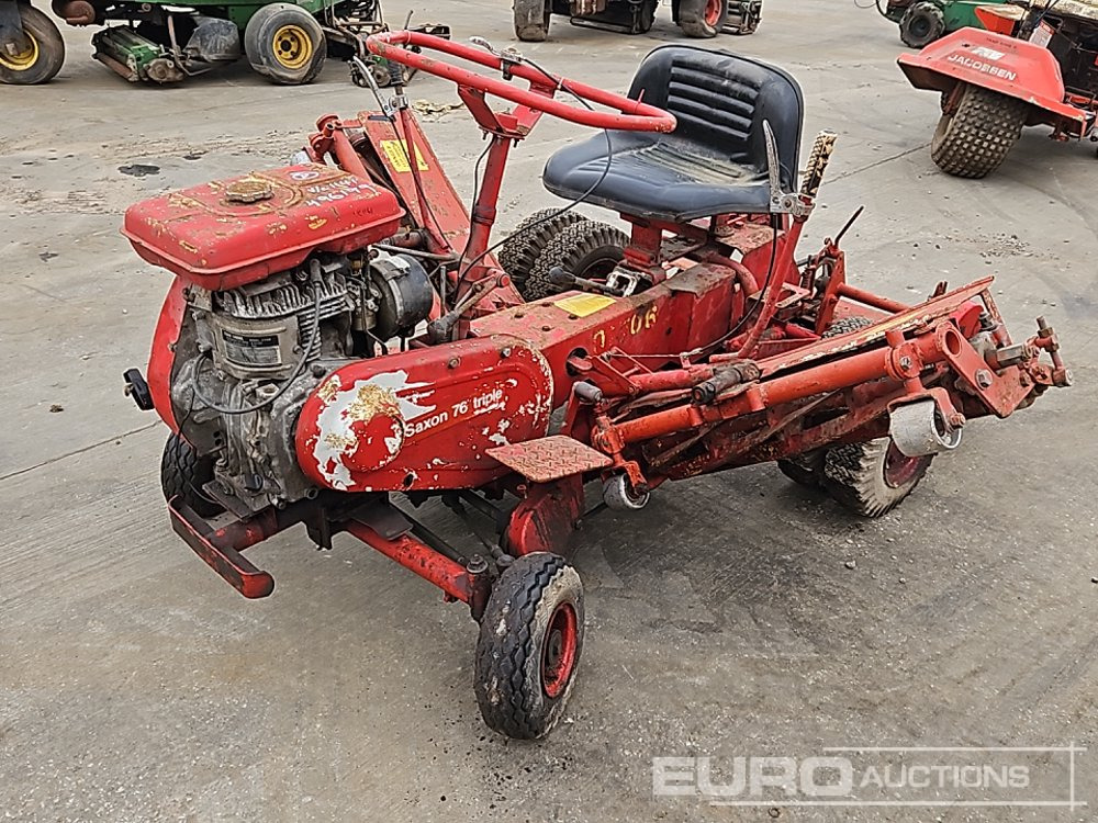 Saxon 3 Gang Petrol Ride on Lawnmower (Non Runner) - جزازة عشب الحدائق: صورة 2 Saxon 3 Gang Petrol Ride on Lawnmower (Non Runner) - جزازة عشب الحدائق: صورة 2