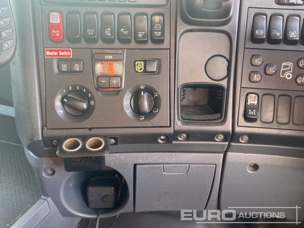 مقطورة السحب Scania R420: صورة 32