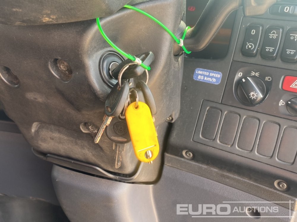 مقطورة السحب Scania R420: صورة 39