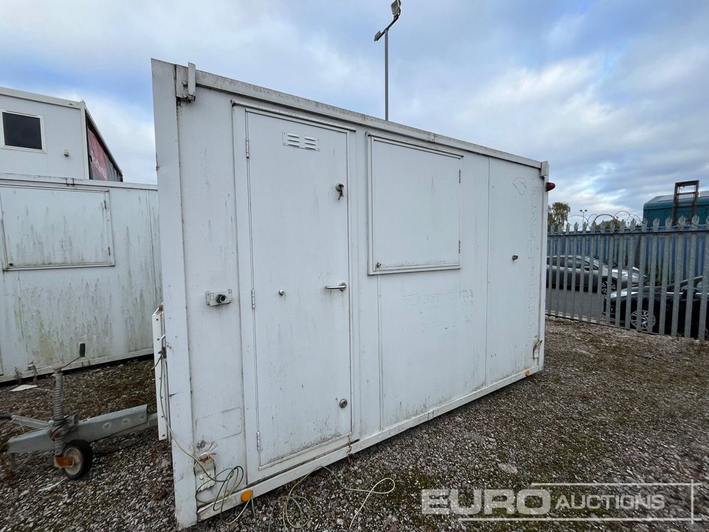 Single Axle Welfare Unit, Toilet, Drying Room, 3.3kVA Generator (Sold Off Site, Situated at Lyncastle Rd, Barleycastle Trading Estate, Warrington WA4 4RE, Contact James Turner 0044 7796 615 692 For Mo - حاوية شحن: صورة 4 Single Axle Welfare Unit, Toilet, Drying Room, 3.3kVA Generator (Sold Off Site, Situated at Lyncastle Rd, Barleycastle Trading Estate, Warrington WA4 4RE, Contact James Turner 0044 7796 615 692 For Mo - حاوية شحن: صورة 4