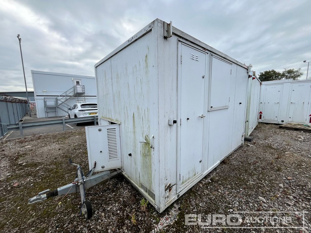 Single Axle Welfare Unit, Toilet, Drying Room, 3.3kVA Generator (Sold Off Site, Situated at Lyncastle Rd, Barleycastle Trading Estate, Warrington WA4 4RE, Contact James Turner 0044 7796 615 692 For Mo - حاوية شحن: صورة 4 Single Axle Welfare Unit, Toilet, Drying Room, 3.3kVA Generator (Sold Off Site, Situated at Lyncastle Rd, Barleycastle Trading Estate, Warrington WA4 4RE, Contact James Turner 0044 7796 615 692 For Mo - حاوية شحن: صورة 4