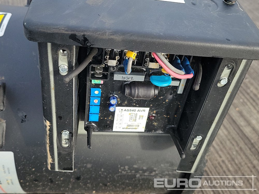مجموعة المولد Stamford 25kVA Alternator: صورة 9 مجموعة المولد Stamford 25kVA Alternator: صورة 9