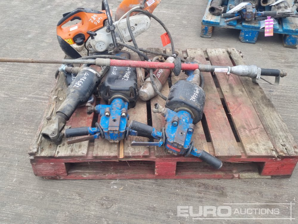 Stihl TS410 Petrol Quick Cut Saw, Pneumatic Hand Held Breaker (4 of), Pneumatic Concrete Poker, Hycon Hydraulic Core Drill - معــدات الاسفلت: صورة 3 Stihl TS410 Petrol Quick Cut Saw, Pneumatic Hand Held Breaker (4 of), Pneumatic Concrete Poker, Hycon Hydraulic Core Drill - معــدات الاسفلت: صورة 3
