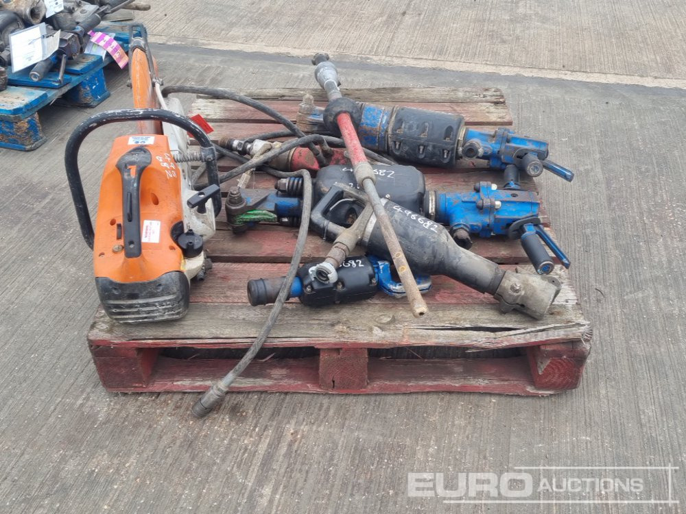 Stihl TS410 Petrol Quick Cut Saw, Pneumatic Hand Held Breaker (4 of), Pneumatic Concrete Poker, Hycon Hydraulic Core Drill - معــدات الاسفلت: صورة 1 Stihl TS410 Petrol Quick Cut Saw, Pneumatic Hand Held Breaker (4 of), Pneumatic Concrete Poker, Hycon Hydraulic Core Drill - معــدات الاسفلت: صورة 1