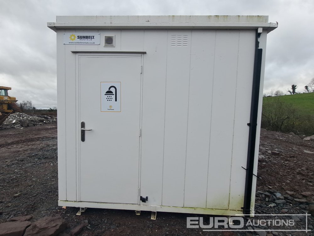 Thurston 20' x 9' Shower Block (No Keys) (Cannot Be Reconsigned) - حاوية شحن: صورة 2 Thurston 20' x 9' Shower Block (No Keys) (Cannot Be Reconsigned) - حاوية شحن: صورة 2