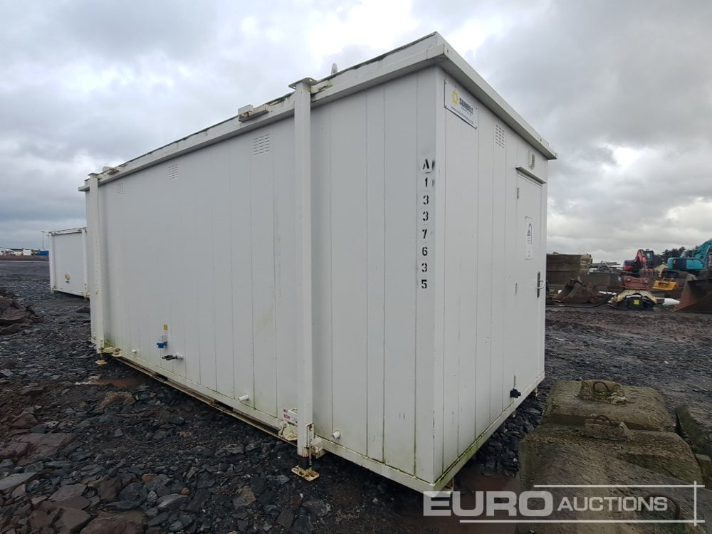 Thurston 20' x 9' Shower Block (No Keys) (Cannot Be Reconsigned) - حاوية شحن: صورة 5 Thurston 20' x 9' Shower Block (No Keys) (Cannot Be Reconsigned) - حاوية شحن: صورة 5