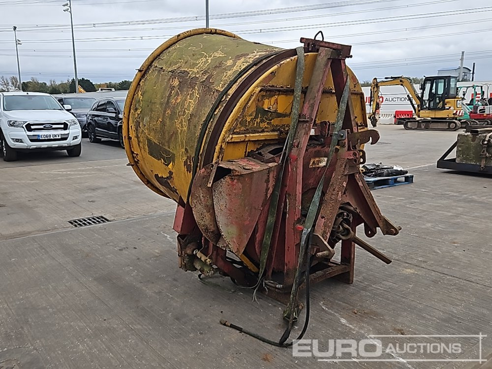 Tomahawk PTO Driven Bale Shredder to suit 3 Point Linkage - آلات زراعية: صورة 3 Tomahawk PTO Driven Bale Shredder to suit 3 Point Linkage - آلات زراعية: صورة 3