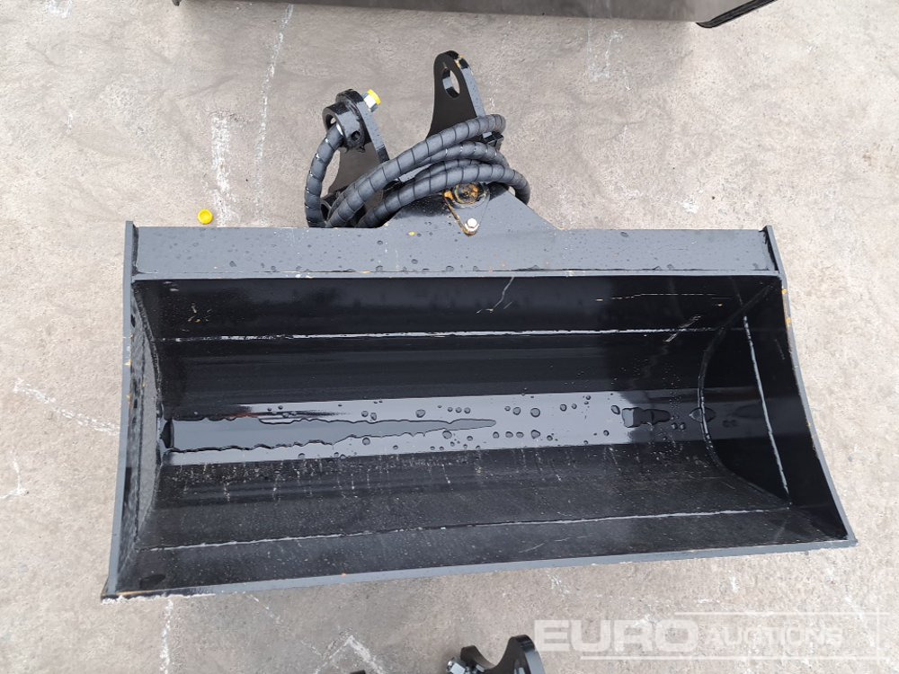Unused 32" Hydraulic Tilting Bucket to suit Mini Excavator - بكت: صورة 5 Unused 32" Hydraulic Tilting Bucket to suit Mini Excavator - بكت: صورة 5