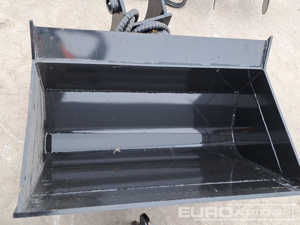 Unused 36" Hydraulic Tilting Bucket to suit Mini Excavator - بكت: صورة 5 Unused 36" Hydraulic Tilting Bucket to suit Mini Excavator - بكت: صورة 5
