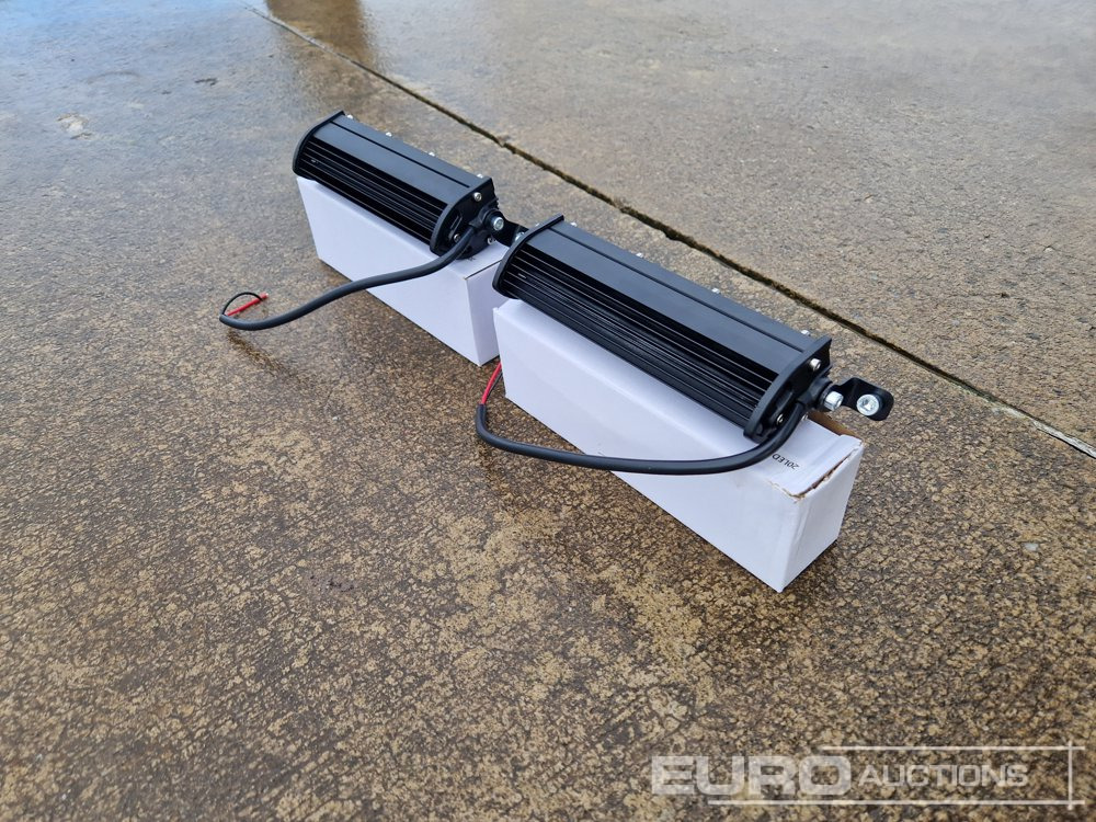Unused 7" 60W LED Light Bar, Mounting Brackets, IP68 Waterproof (2 of) - معدات الورشة: صورة 3 Unused 7" 60W LED Light Bar, Mounting Brackets, IP68 Waterproof (2 of) - معدات الورشة: صورة 3