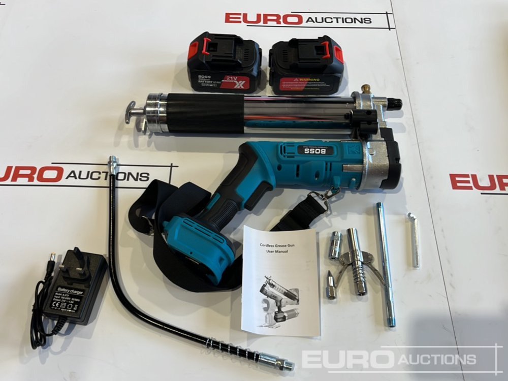 معدات الانشاءات Unused Boss 21 Volt Lithium Battery Cordless Grease Gun, 2 Batteries, Charger, Case, Shoulder Strap, Extension Pieces and Fittings: صورة 13 معدات الانشاءات Unused Boss 21 Volt Lithium Battery Cordless Grease Gun, 2 Batteries, Charger, Case, Shoulder Strap, Extension Pieces and Fittings: صورة 13