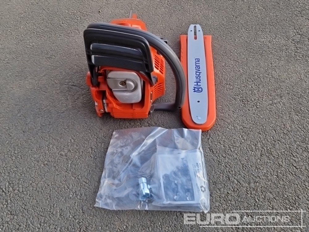 معدات الورشة Unused Husqvarna 120 Mark II 14" Petrol Chain Saw: صورة 9