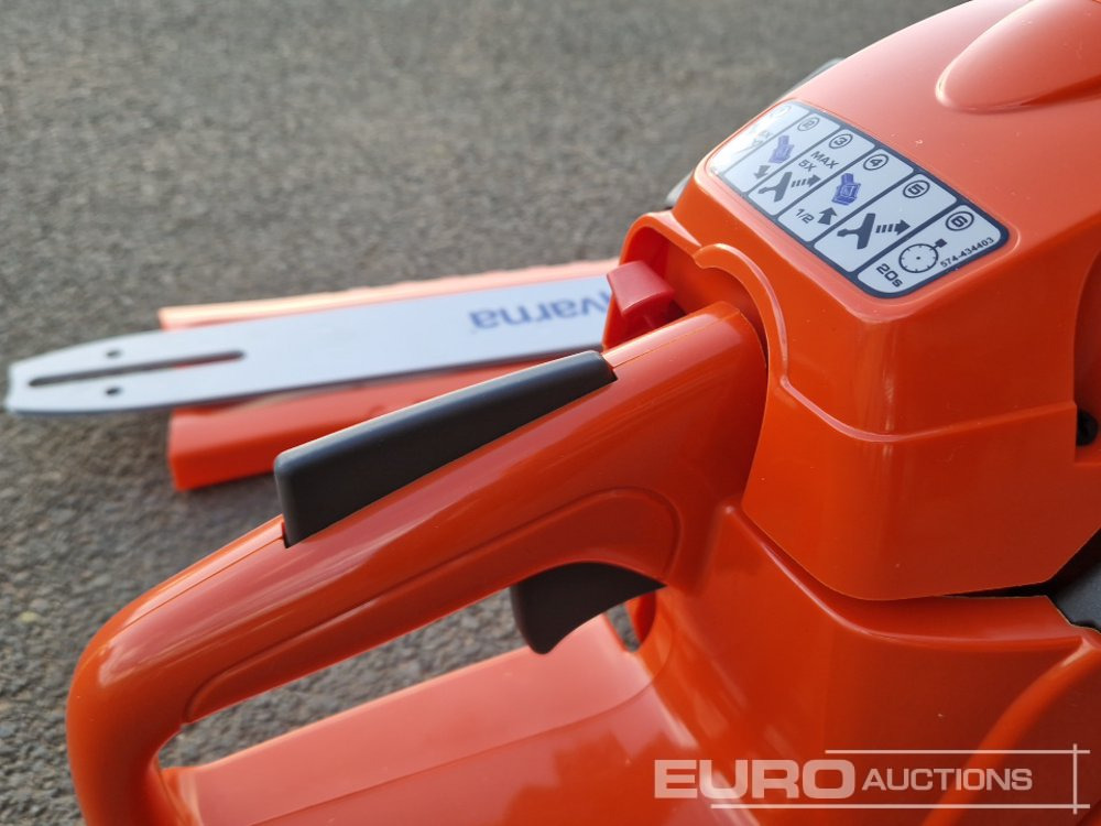 معدات الورشة Unused Husqvarna 120 Mark II 14" Petrol Chain Saw: صورة 19