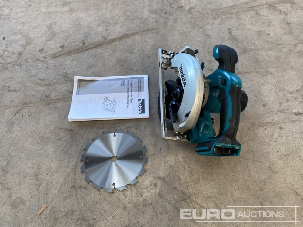 Unused Makita 18v XSS02 Circlar Saw, Blade (Body Only) - معدات الورشة: صورة 2 Unused Makita 18v XSS02 Circlar Saw, Blade (Body Only) - معدات الورشة: صورة 2