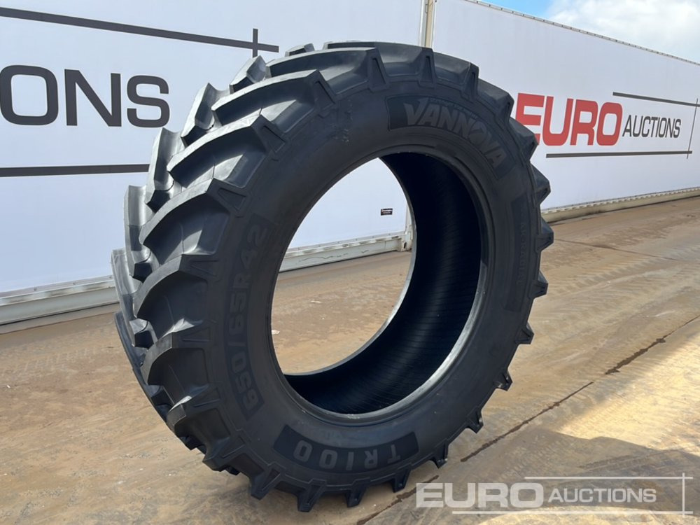 Unused Vannova 650/65R42-170 R1W Tyre (2 of) - آلات زراعية: صورة 3 Unused Vannova 650/65R42-170 R1W Tyre (2 of) - آلات زراعية: صورة 3