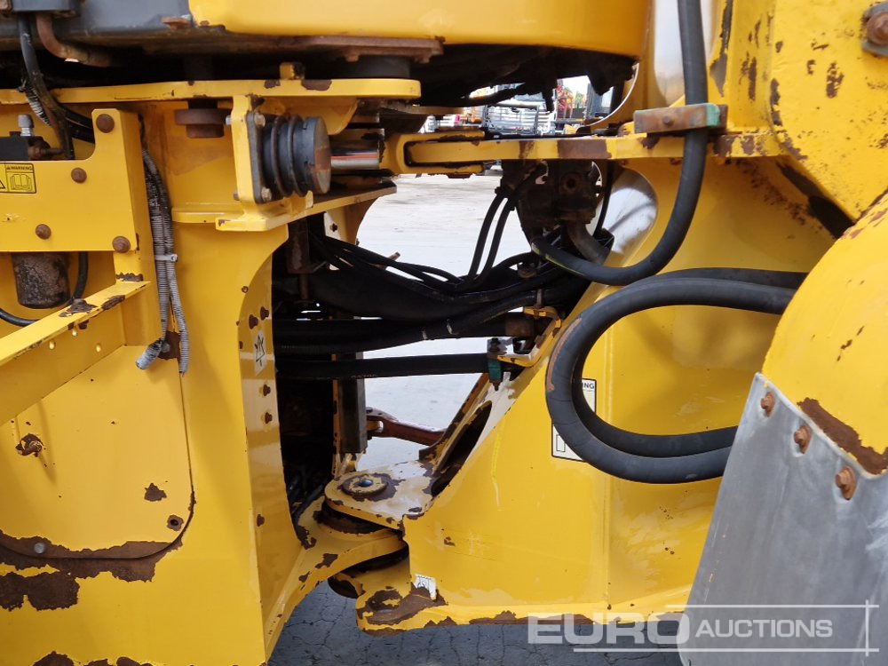 اللودر بعجل Volvo L120F: صورة 13