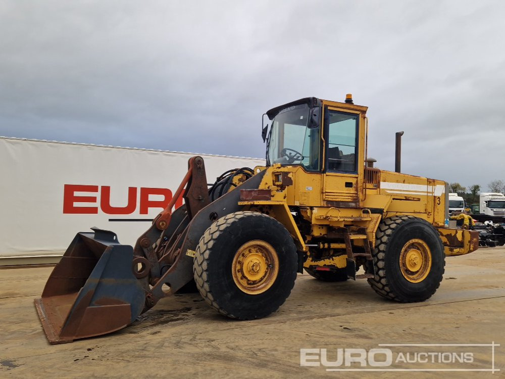 Volvo L90C - اللودر بعجل: صورة 1 Volvo L90C - اللودر بعجل: صورة 1