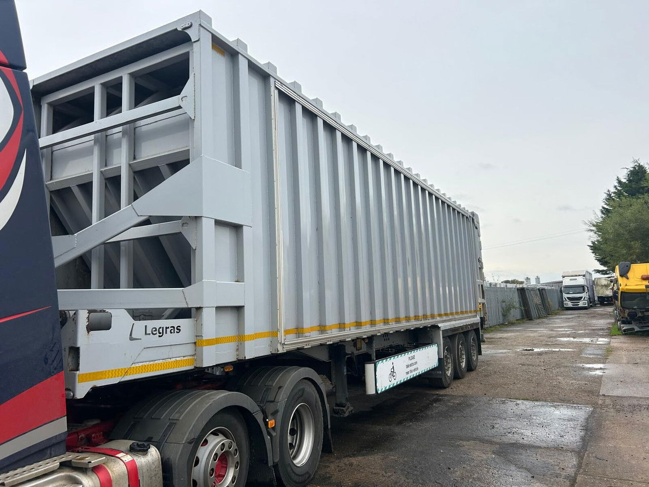 Legras - نصف مقطورة ذات أرضية سير: صورة 2 Legras - نصف مقطورة ذات أرضية سير: صورة 2