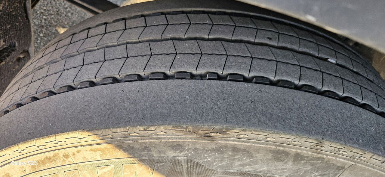 Volvo FH 460 - مقطورة السحب: صورة 3 Volvo FH 460 - مقطورة السحب: صورة 3