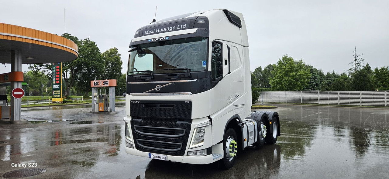 Volvo FH 500 - مقطورة السحب: صورة 2 Volvo FH 500 - مقطورة السحب: صورة 2