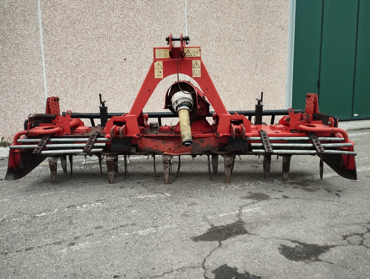 Erpice rotante usato Feraboli M250 - مسلفة القوة: صورة 1 Erpice rotante usato Feraboli M250 - مسلفة القوة: صورة 1