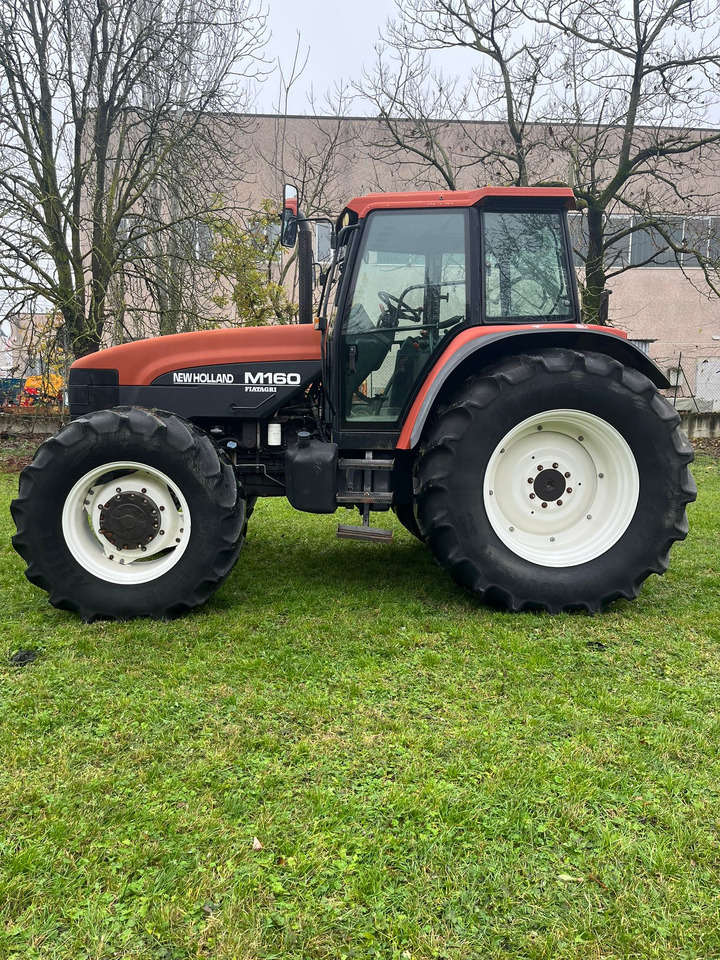 Trattore usato New Holland M160 - جرار: صورة 2 Trattore usato New Holland M160 - جرار: صورة 2