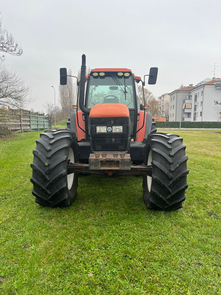 Trattore usato New Holland M160 - جرار: صورة 4 Trattore usato New Holland M160 - جرار: صورة 4