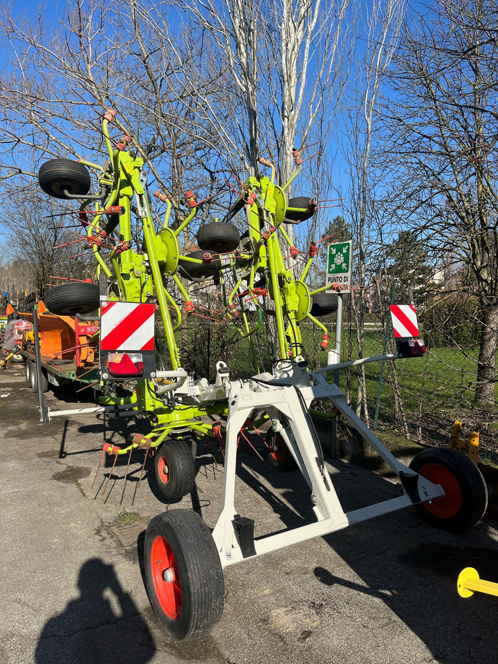 Voltafieno Claas Volto 900T - نشارة الدريس/ شوكة جرف: صورة 3 Voltafieno Claas Volto 900T - نشارة الدريس/ شوكة جرف: صورة 3
