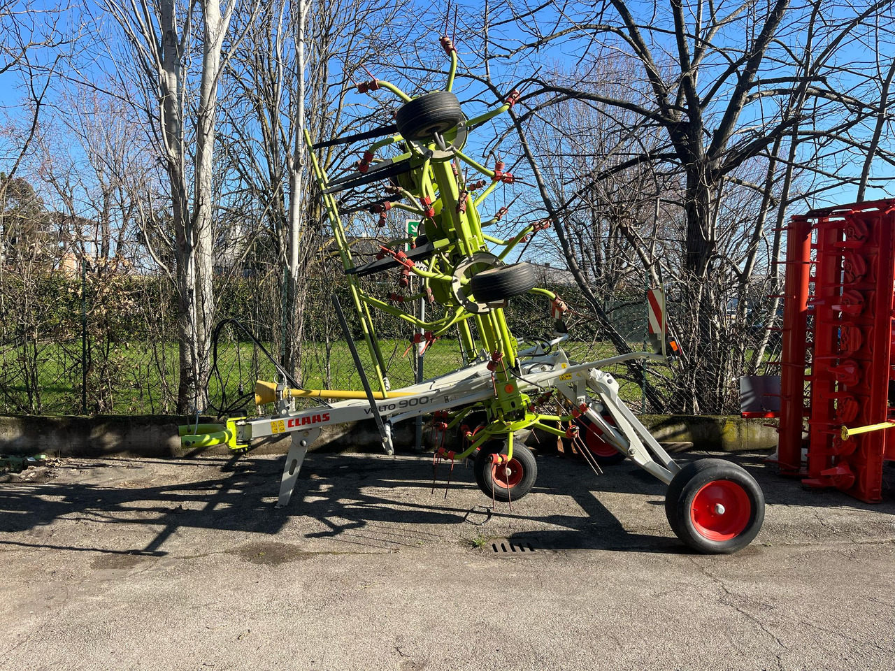Voltafieno Claas Volto 900T - نشارة الدريس/ شوكة جرف: صورة 5 Voltafieno Claas Volto 900T - نشارة الدريس/ شوكة جرف: صورة 5