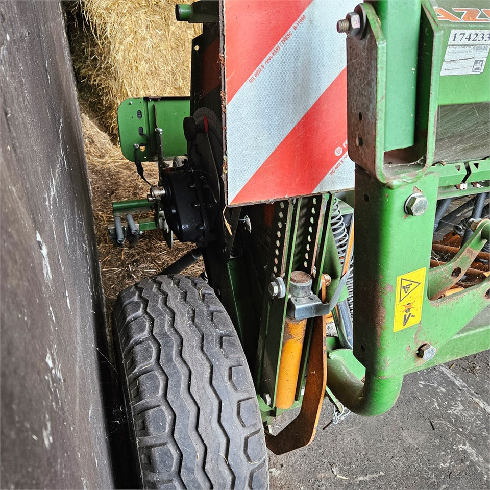 آلة بذر Amazone D9 4000 Super - KG 402: صورة 12