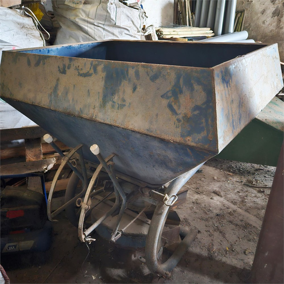 Bogballe B-700 - معدات التسميد: صورة 4 Bogballe B-700 - معدات التسميد: صورة 4