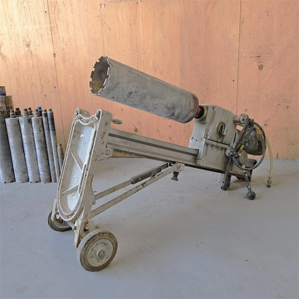 Bosch GDB 2500 WE - معدات الخرسانة: صورة 3 Bosch GDB 2500 WE - معدات الخرسانة: صورة 3