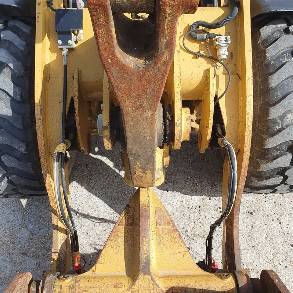 اللودر بعجل Caterpillar 906 H2: صورة 13 اللودر بعجل Caterpillar 906 H2: صورة 13