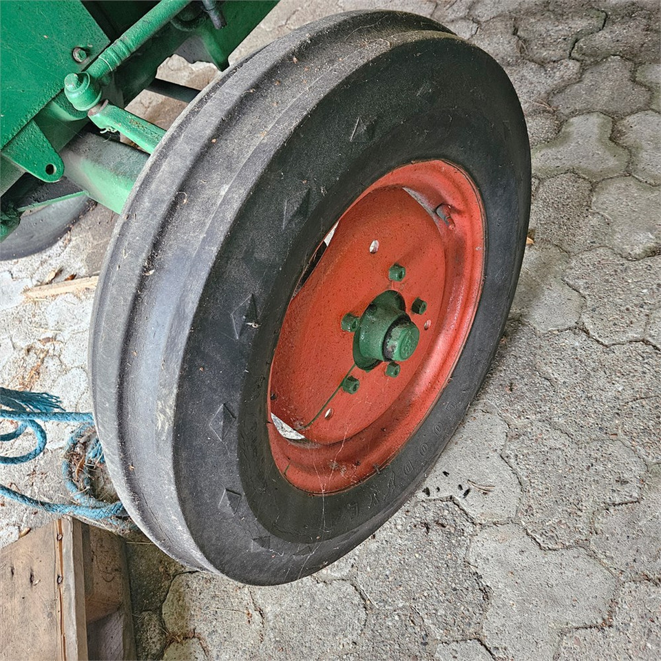 جرار Deutz D4005: صورة 32