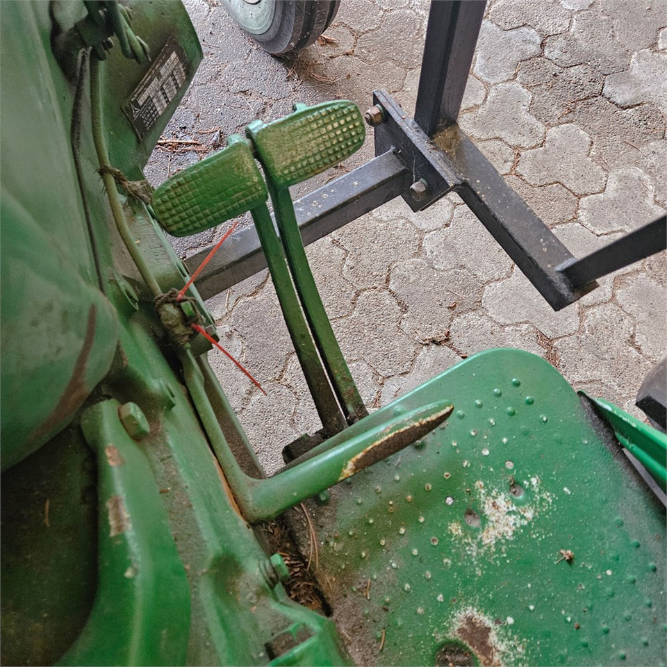 جرار Deutz D4005: صورة 11