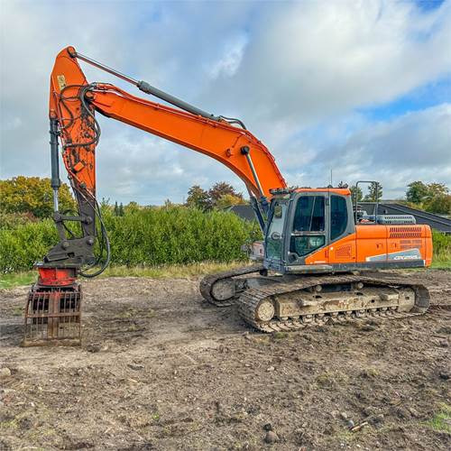 Doosan DX255 LC - حفار زاحف: صورة 1 Doosan DX255 LC - حفار زاحف: صورة 1