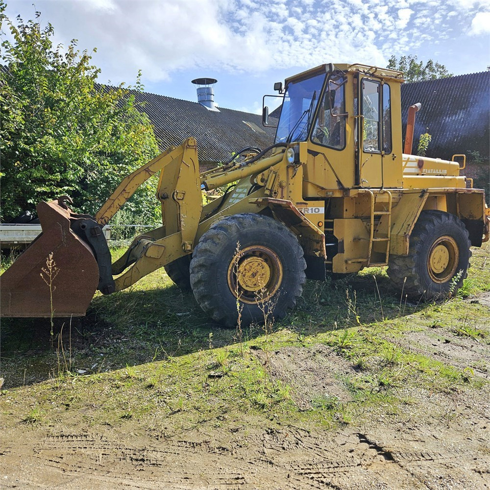 Fiat-Allis FR10 - اللودر بعجل: صورة 1 Fiat-Allis FR10 - اللودر بعجل: صورة 1