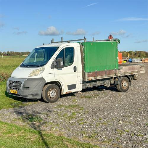 Fiat Ducato 35L ladvogn - شاحنات مسطحة: صورة 2 Fiat Ducato 35L ladvogn - شاحنات مسطحة: صورة 2
