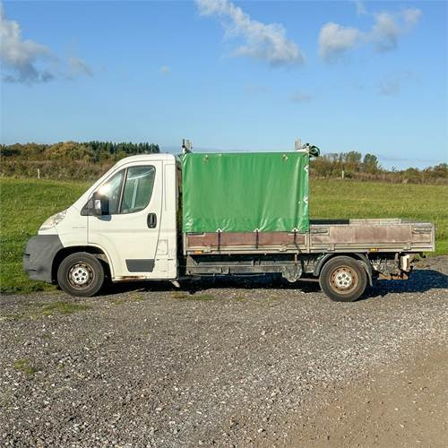 Fiat Ducato 35L ladvogn - شاحنات مسطحة: صورة 1 Fiat Ducato 35L ladvogn - شاحنات مسطحة: صورة 1