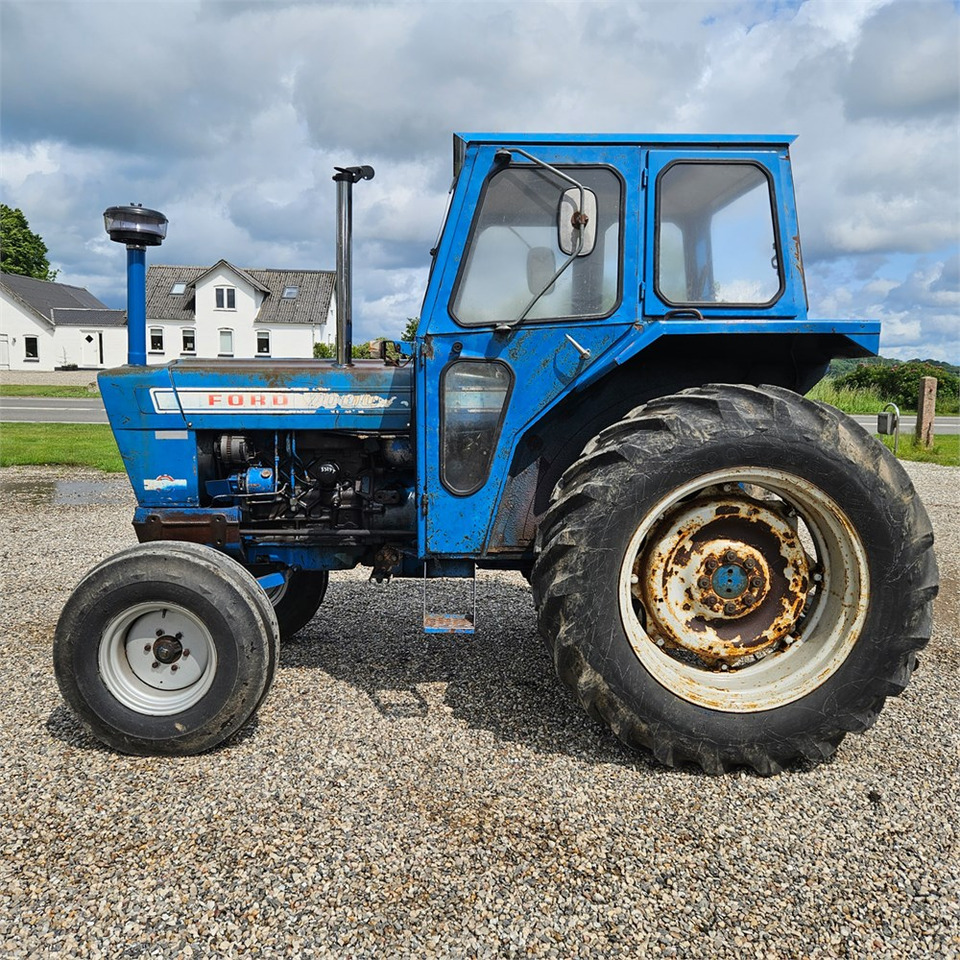 Ford 7000 - جرار: صورة 2 Ford 7000 - جرار: صورة 2
