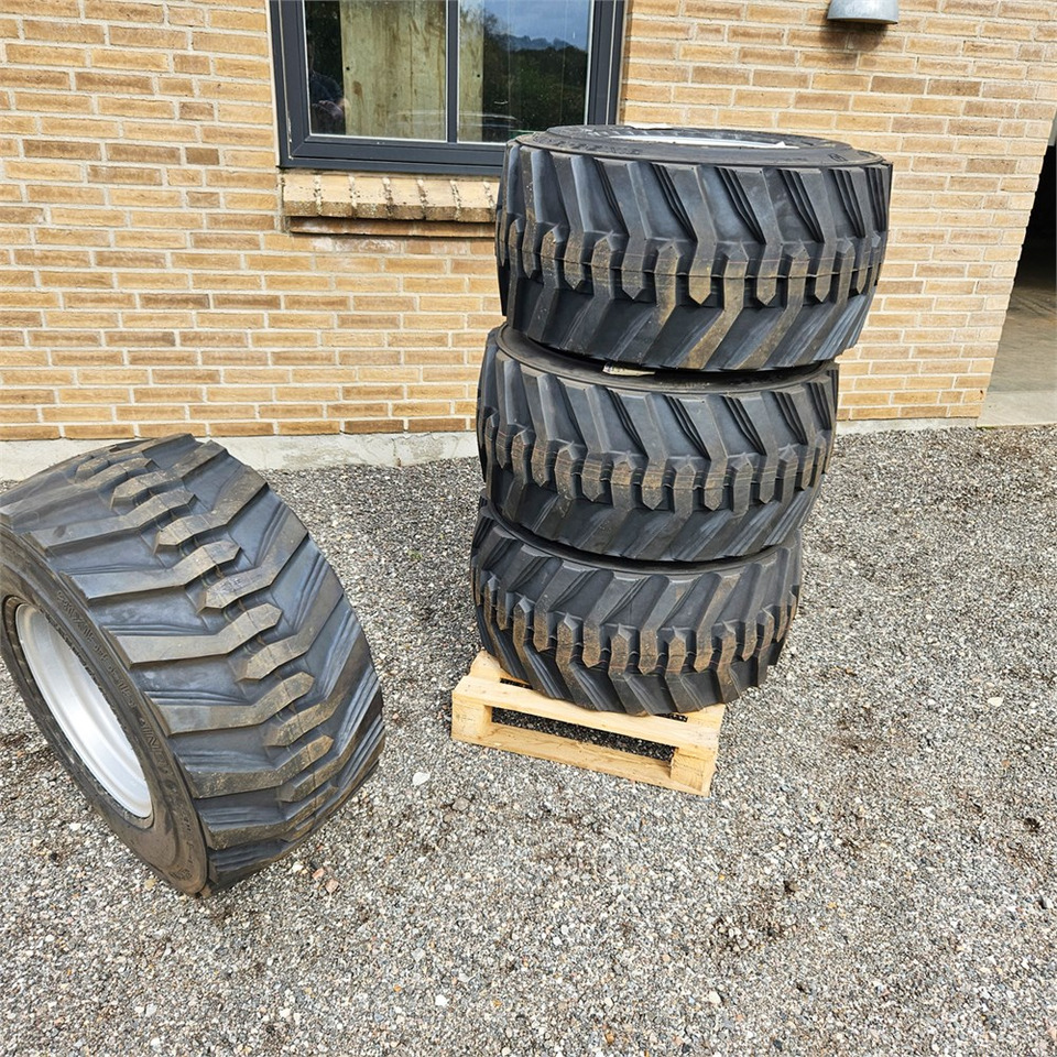 Giant 31X15,5-15 - عجلات - آلات الإنشاء: صورة 1 Giant 31X15,5-15 - عجلات - آلات الإنشاء: صورة 1