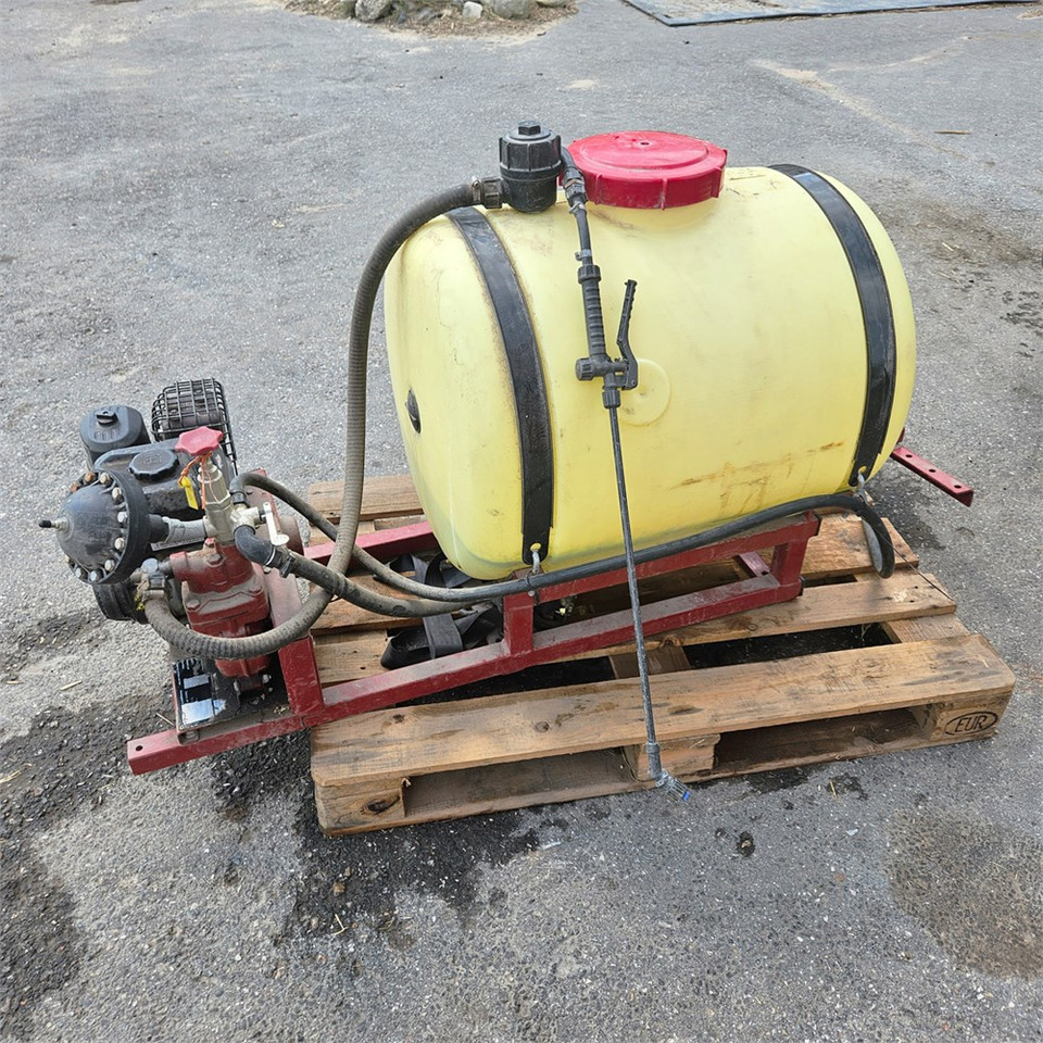 Hardi PU-200 - رشاش: صورة 1 Hardi PU-200 - رشاش: صورة 1