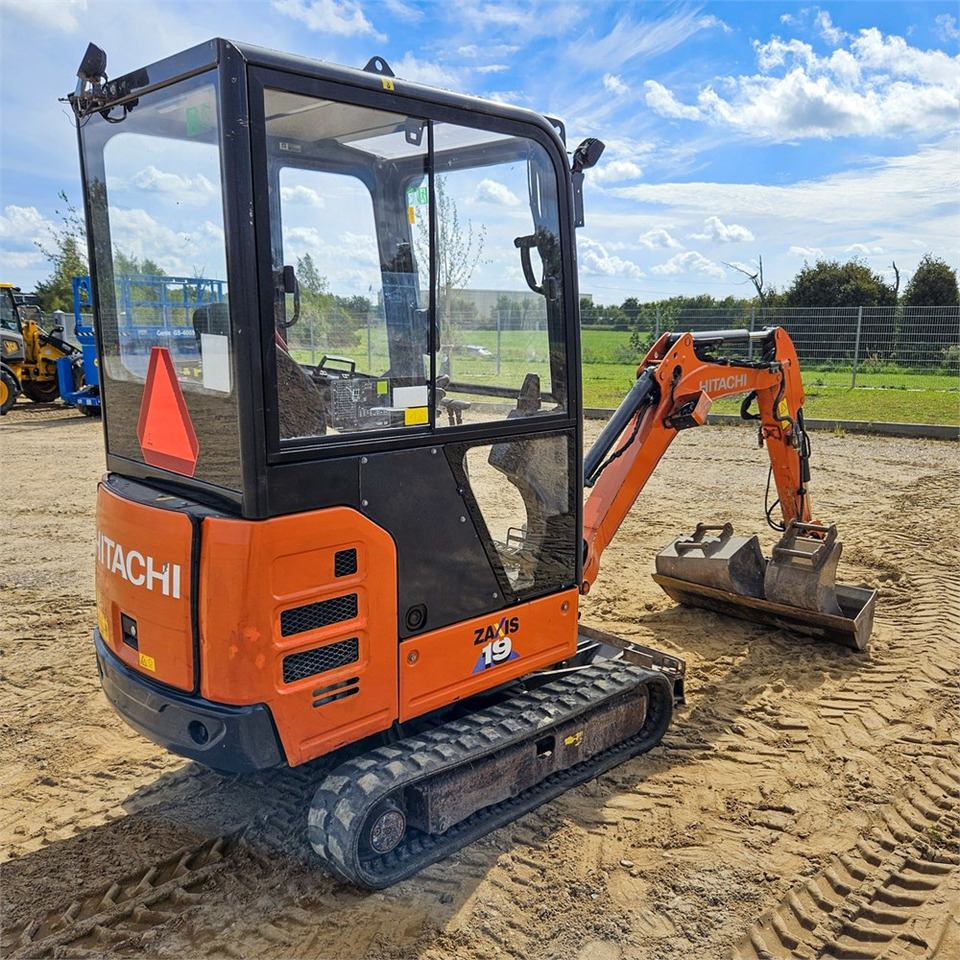 Hitachi ZX19-6 CR - حفار صغير: صورة 5 Hitachi ZX19-6 CR - حفار صغير: صورة 5