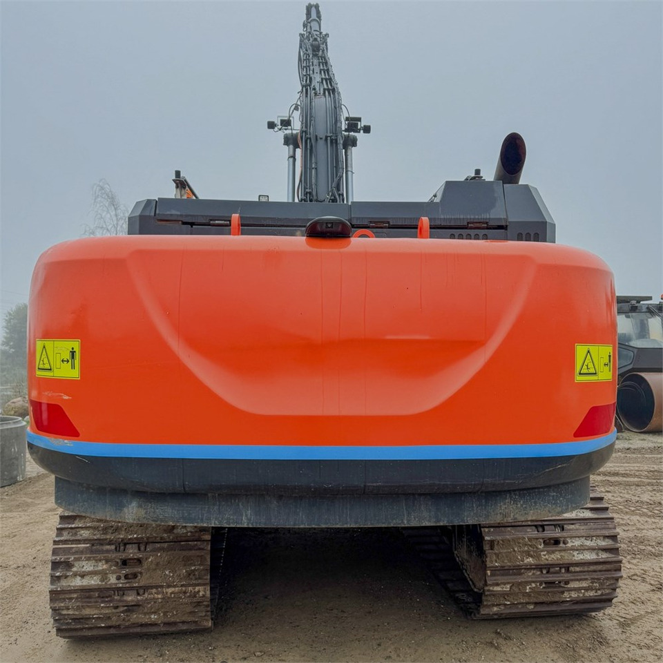 Hitachi ZX350 LC-6 - حفار زاحف: صورة 5 Hitachi ZX350 LC-6 - حفار زاحف: صورة 5