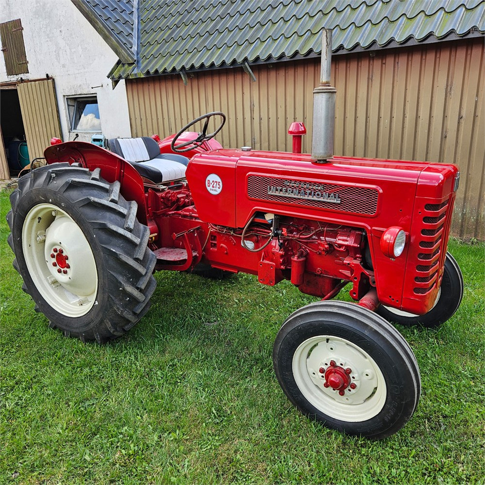 IH B-275 - جرار: صورة 3 IH B-275 - جرار: صورة 3