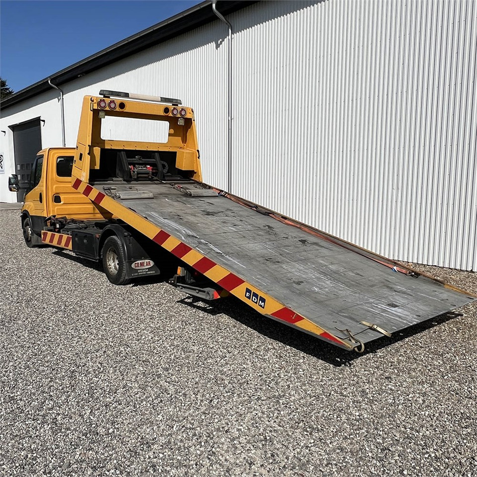 Iveco Daily 70c - شاحنة سحب: صورة 2 Iveco Daily 70c - شاحنة سحب: صورة 2